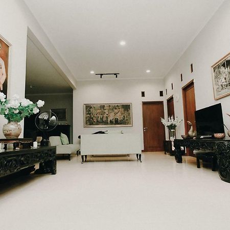 Hotel House Of Moedjito Yogyakarta Exterior foto